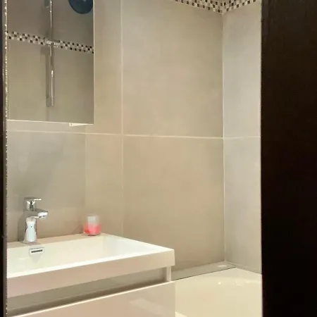 Rénové à - 4 Pers, 1 Ch + Cabine, Wifi, Skis Aux Pieds, Balcon - Fr-1-637-44 Apartamento *